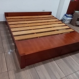 TARIMA CON SABANERA KING SIZE