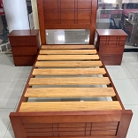 CAMA CON PIEZERA Y VELADORES 1.5PLZ