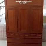 ROPERO CON MALETERO EN MADERA CEDRO