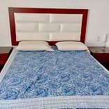 CAMAS CON TAPIZ INTERNO