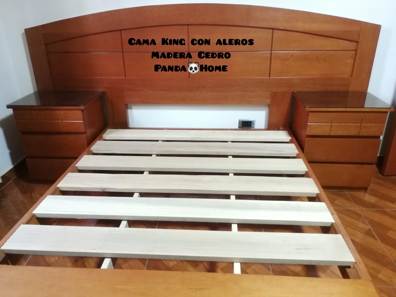 CAMA KING CON ALERO MADERA CEDRO.