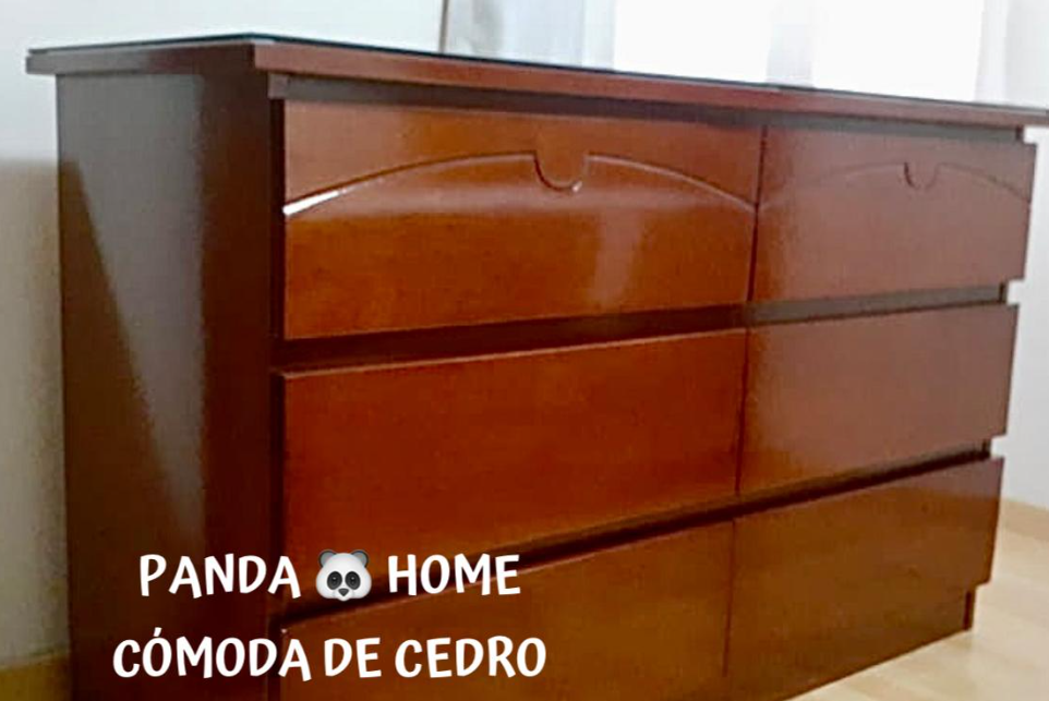 Cómoda de cedro