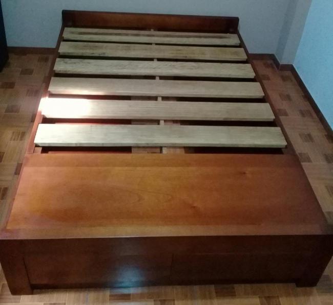 TARIMA CON CAJONES EN MADERA CEDRO