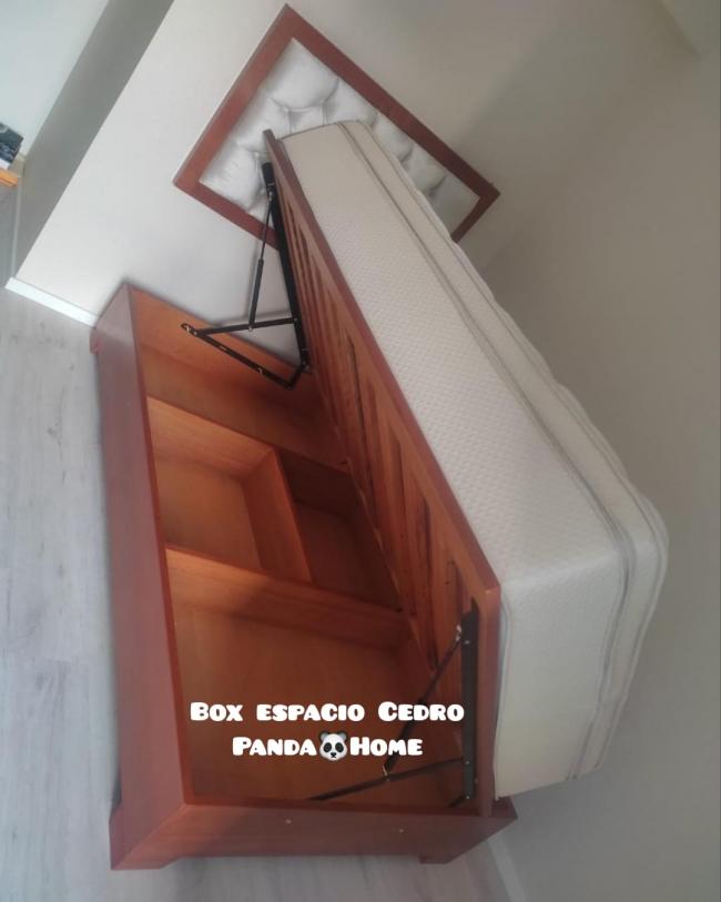 BOX ESPACIO ELABORADO EN FINA MADERA CEDRO.